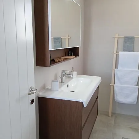 Stilvi Milos * Plaka (Milos)