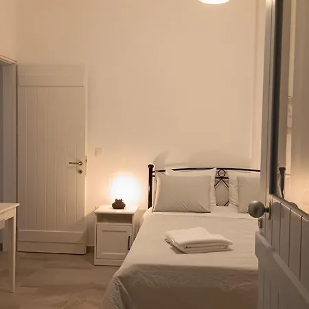 Stilvi Milos Tatil Evi *
