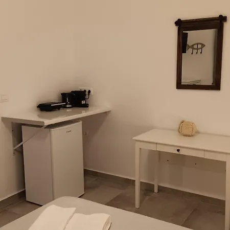 Stilvi Milos Semesterbostad *