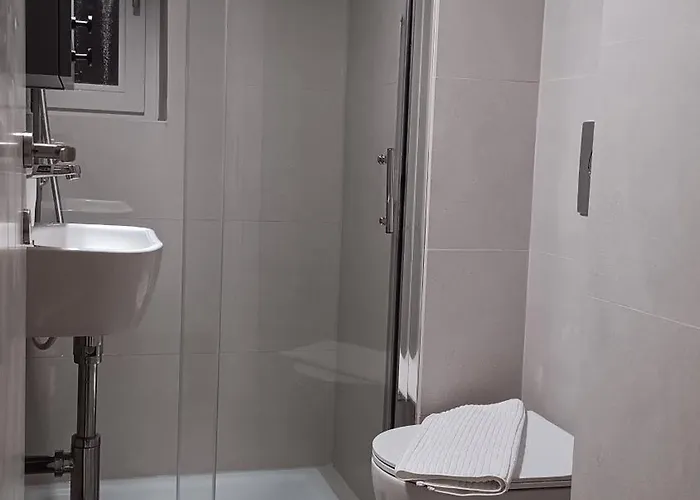 Stilvi Milos * Plaka (Milos)